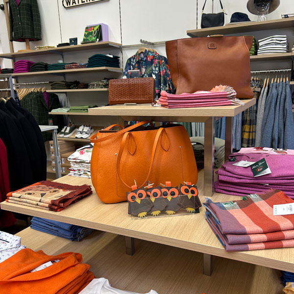 Die neue Frhlingsgarderobe fr Damen ist eingetroffen
