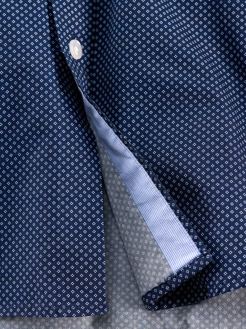Alternatives Bild 2 zu Button-Down-Hemd