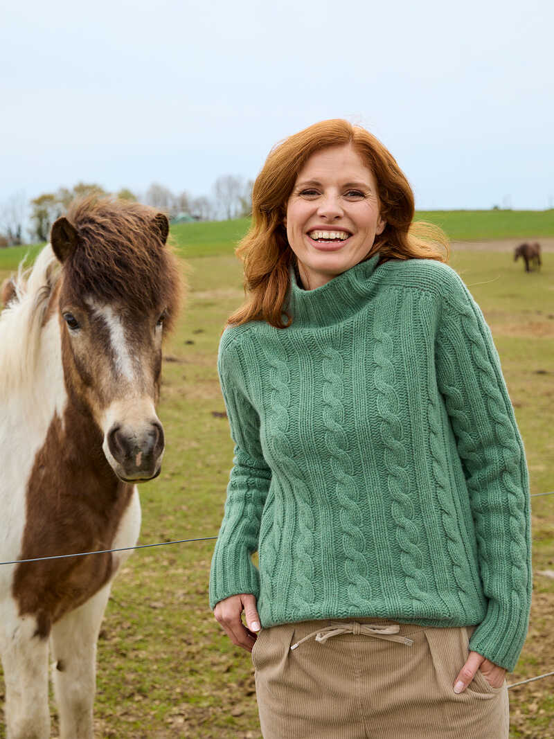 Zopfstrick-Damenpullover aus Lambswool