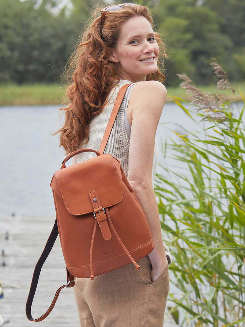 Lederrucksack aus naturbelassenem Leder