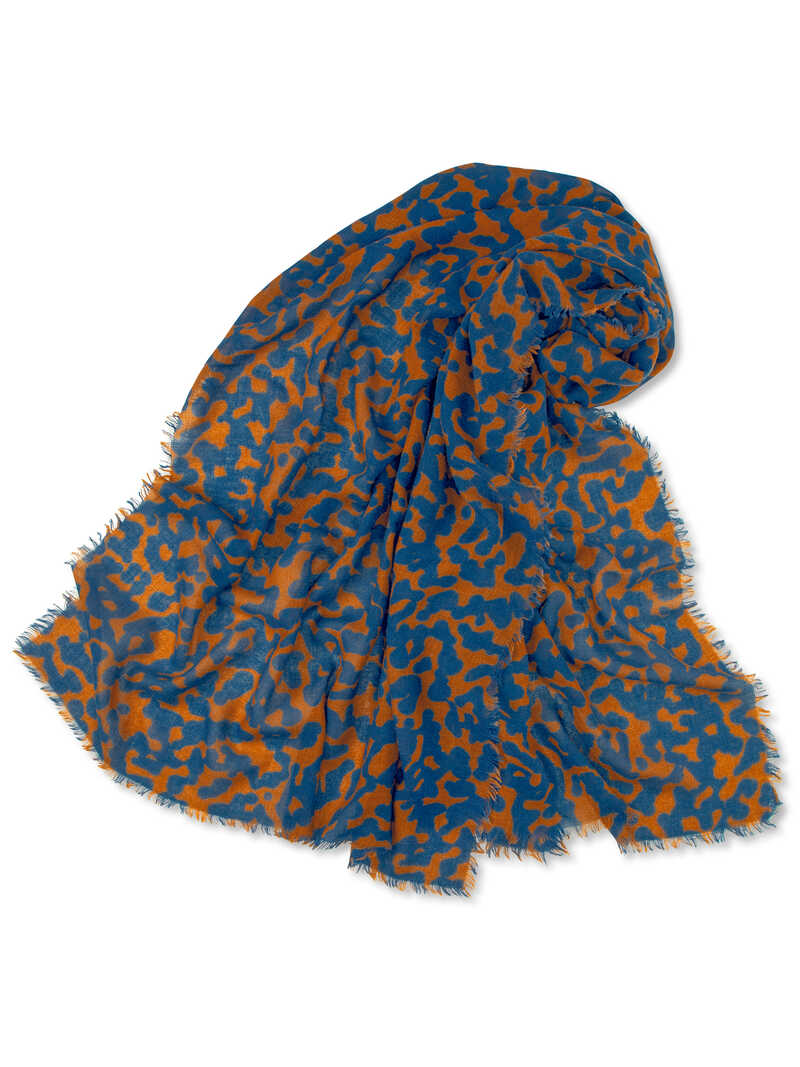 Produktbild zu Merinoschal mit Animal Print