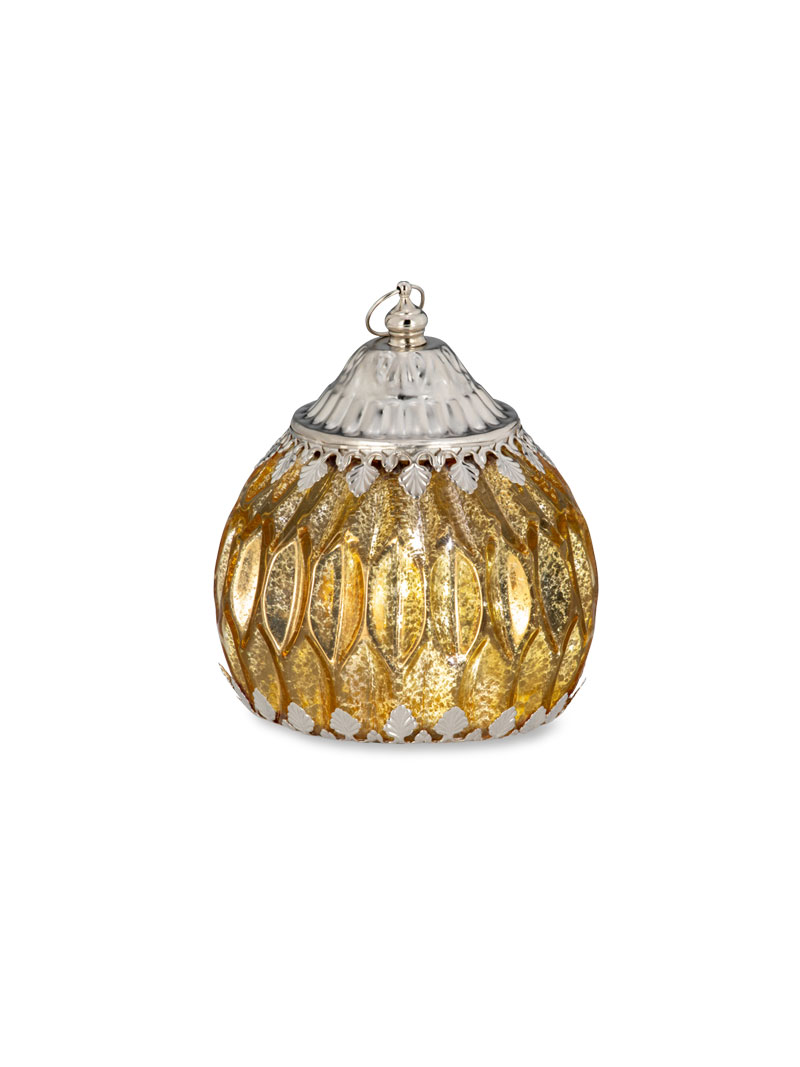 Kleine goldfarbene Glaslaterne mit LEDs