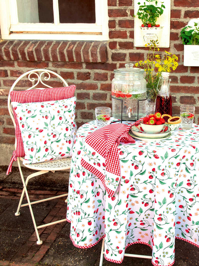 Alternatives Bild 1 zu Tischdecke mit Erdbeeren fr runden Tisch