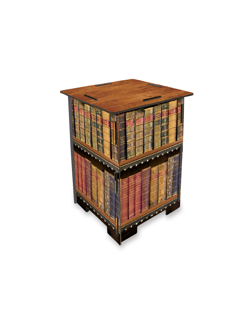 Hocker und Beistelltisch mit Bcher-Motiv