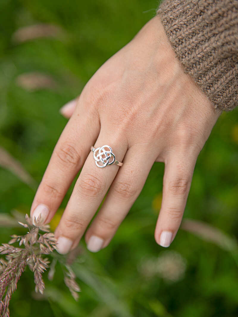 Produktbild zu Silberring Celtic Knot