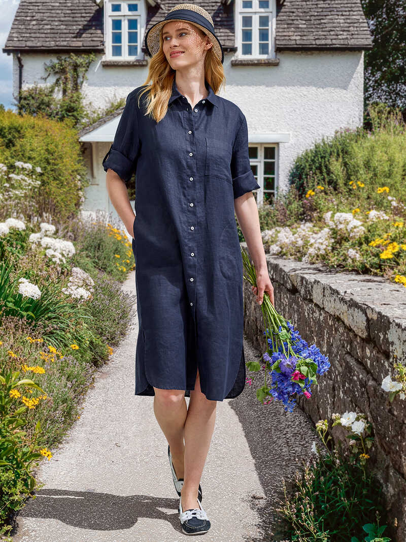 Leinenkleid im Hemdblusenstil