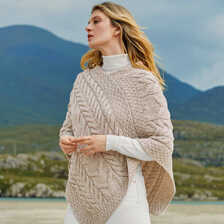 Thumbnail zu Irischer Strickponcho