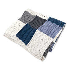 Irisches Wollplaid mit Aran-Strickmuster