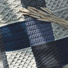 Irisches Wollplaid mit Aran-Strickmuster