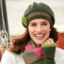Strickmtze fr Damen mit Blume