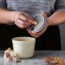 Alernatives Thumbnail 1 zu Knoblauch-Behlter aus Steingut mit Reibe