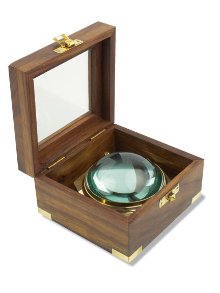 Vergr��erungsglas in Holzbox